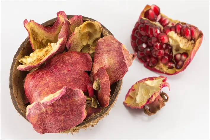 Benefits of pomegranate peel 2022 rth y 33 - فوائد قشرة الرمان