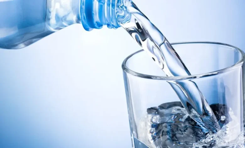 5 فوائد الماء للبشرة الدهنية والجافة والتخلص من السموم